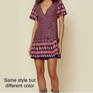 Raga Anthropologie Avah New without tags wrap dress- salmon pink and blue